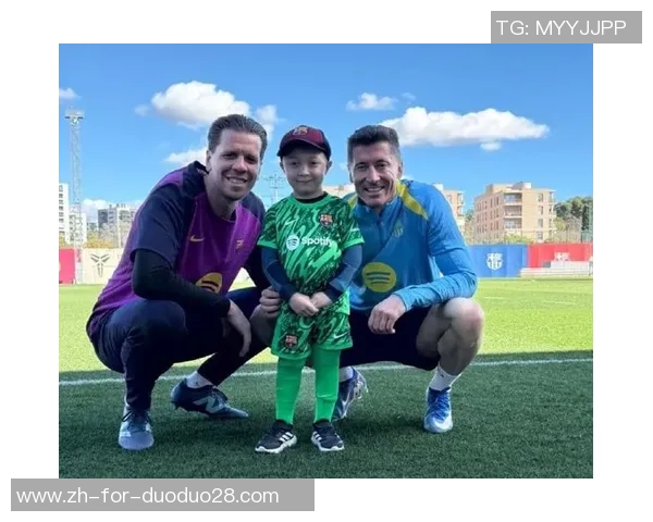 每体：什琴斯尼8场丢了15球，和霍安-加西亚距离巨大